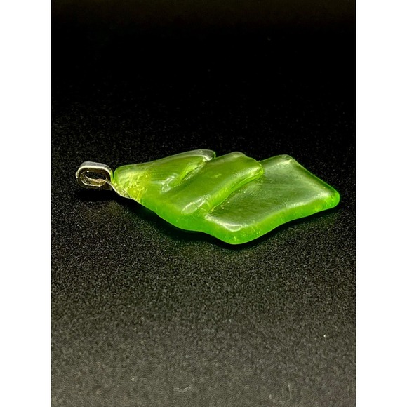 Uranium Glass Pendant Glowing Lime Green UV Reactive Recycled Oddity Collector - Picture 6 of 6